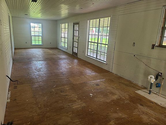 5th image of 1115 County Road 3663