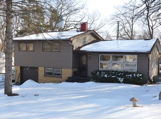 811 Annabelle St, McHenry, IL 60051