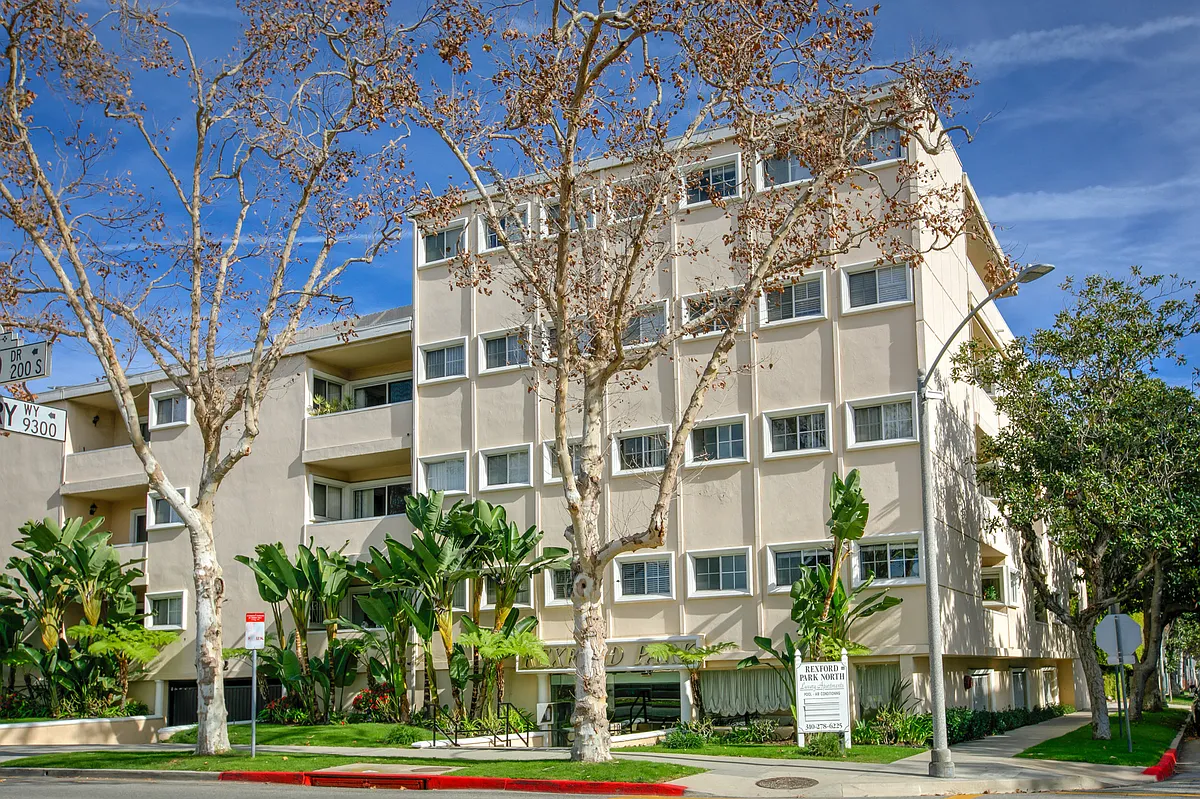 Building Photo - Rexford Park North