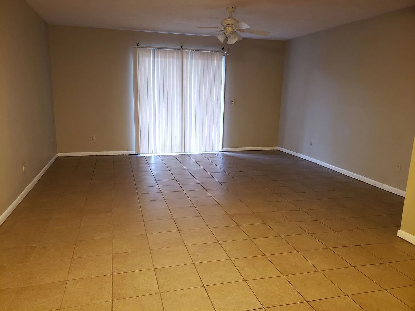 Townhome Near The Beach, In The Heart Of Pcb! *Special: 1/2 Off 1st Month's Rent* + *Military Inc... — Photo 3