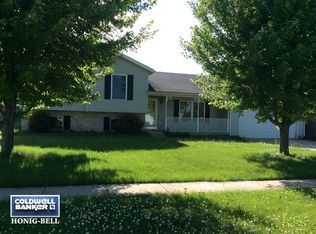 511 Sandra St, Kingston, IL