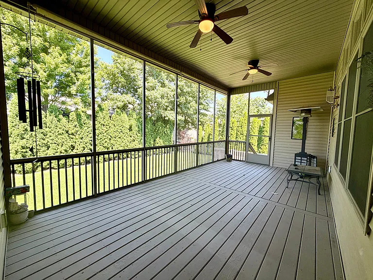 1805 Blue Stone Dr — Photo 40