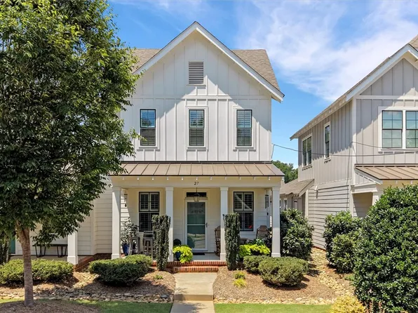 27 Center St, Travelers Rest, SC 29690
