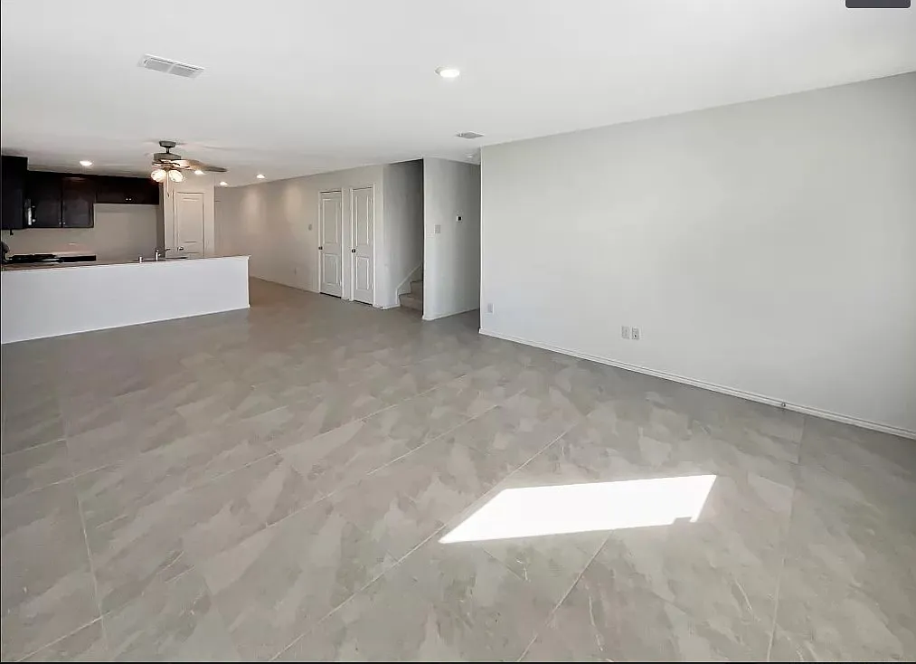 Building Photo - 369 Sun Bluff Rd