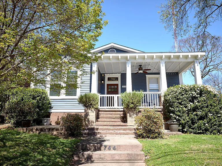 744 Highland Ave NE — Photo 14