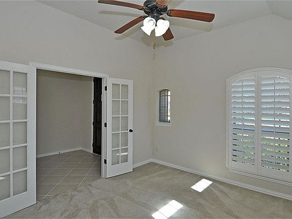 5th image of 26014 Kingshill Dr