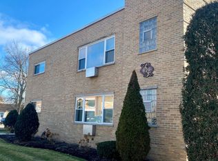 429 W Talcott Rd APT 5B, Park Ridge, IL 60068