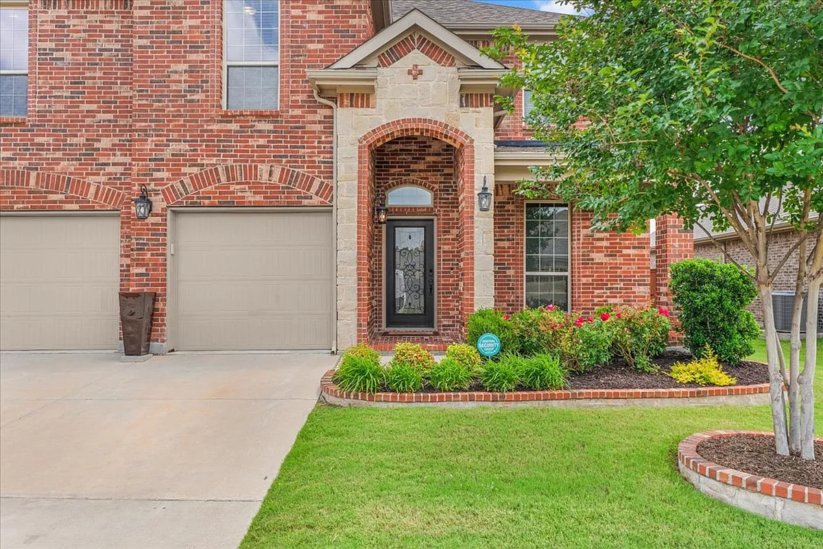 Building Photo - 8912 Jewelflower Dr