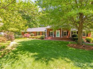 915 Oak Forest Dr, Monroe, NC 28112