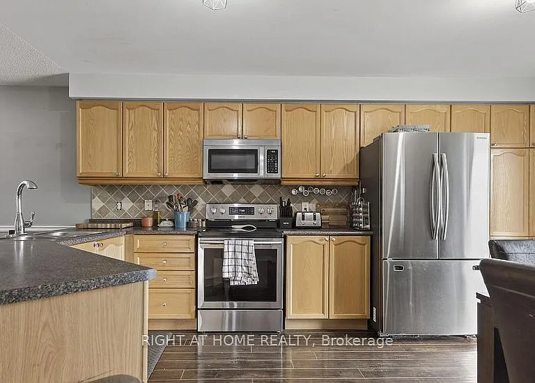 132 Dean Ave #MAIN — Photo 9