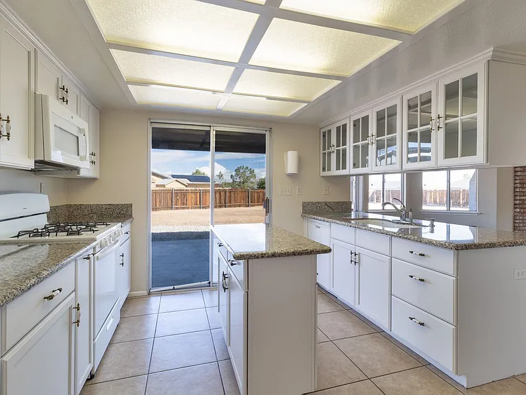 11515 Chimayo Rd — Photo 4