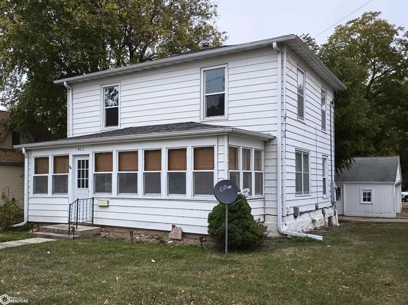 403 1st St NW, Hampton, IA 50441