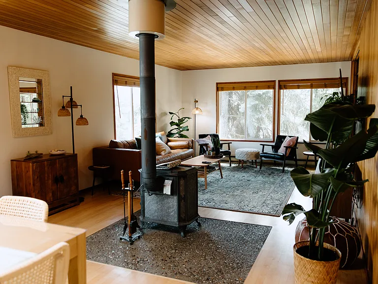 340 Lauder Ave — Photo 3