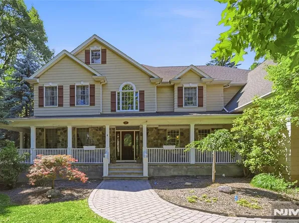50 3rd Street, Park Ridge, NJ 07656