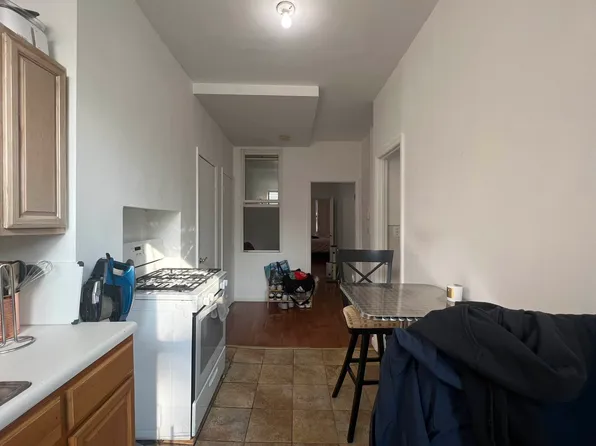 294 Harman Street image 1 of 10