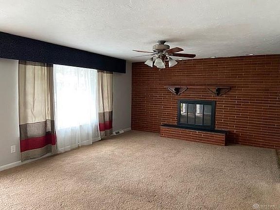 3rd image of 2233 Bending Willow Dr
