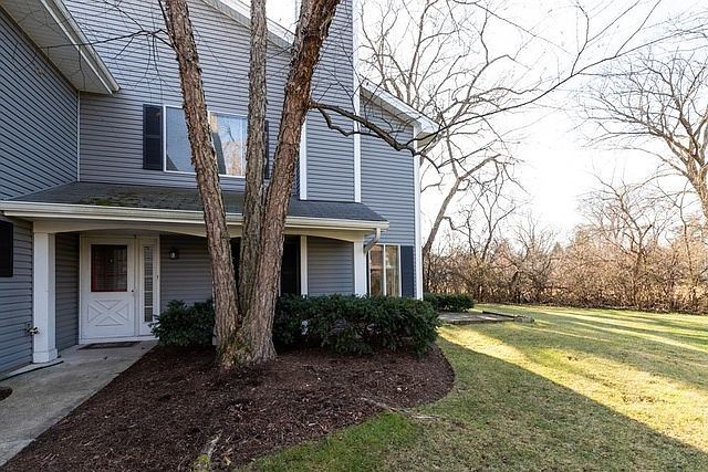 1st image of 1360 Barclay Ln #1360
