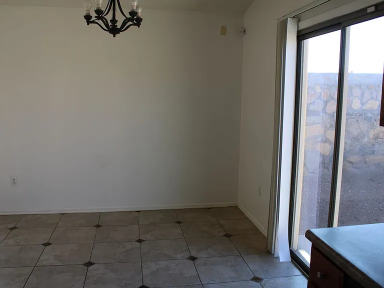 13985 Sandy Rock Dr — Photo 5