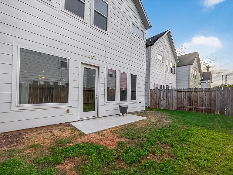 4418 Bora Bora Ln — Photo 37