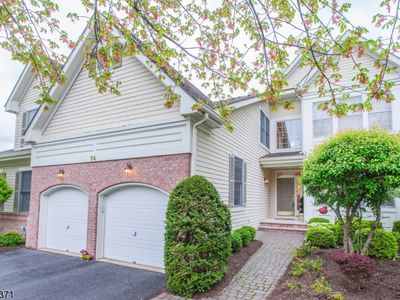 74 Schindler Way, Fairfield, NJ, 07004
