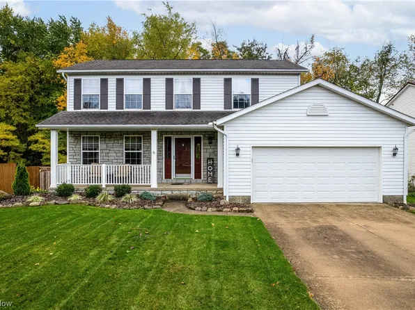 707 Woodcrest Dr, Wadsworth, OH 44281