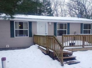 20475 Gates Rd, Howard City, MI 49329