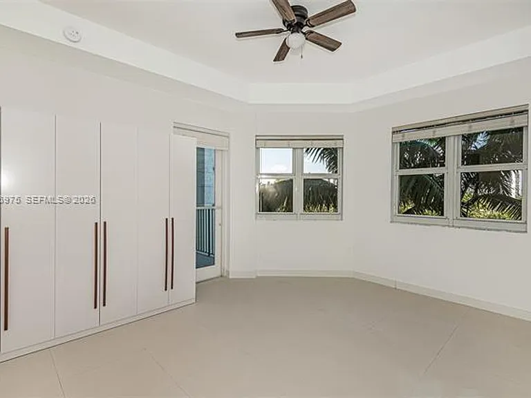 20000 Country Club Dr #412 — Photo 14