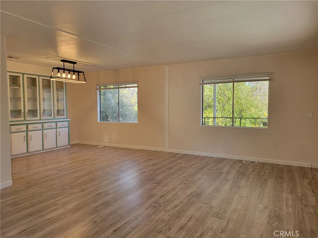 2 bed, 1584 sqft, $1,800 — Photo 3