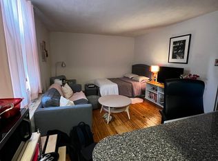 2125 Locust St APT 13, Philadelphia, PA 19103