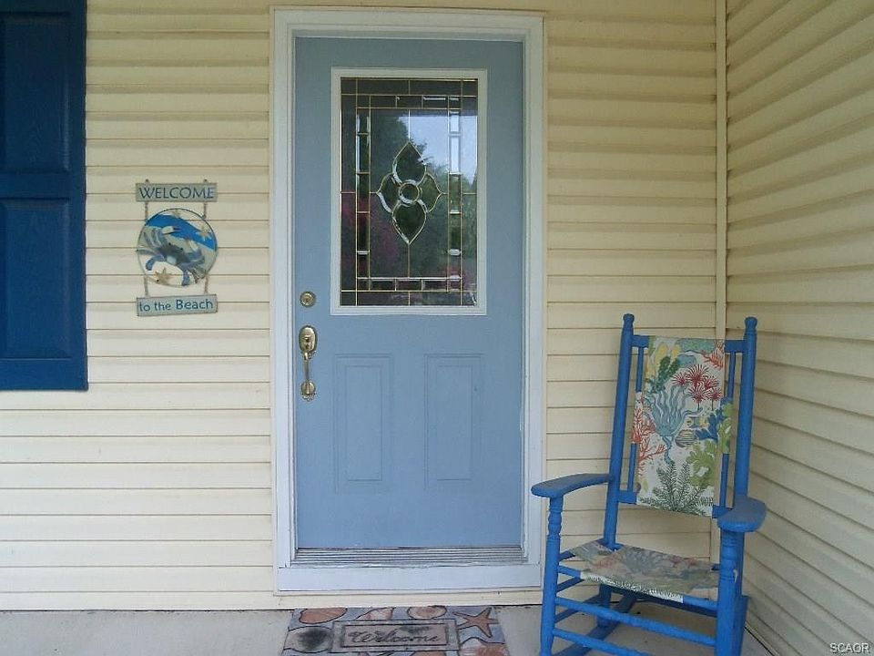 Welcome to 32563 W. Riga Drive