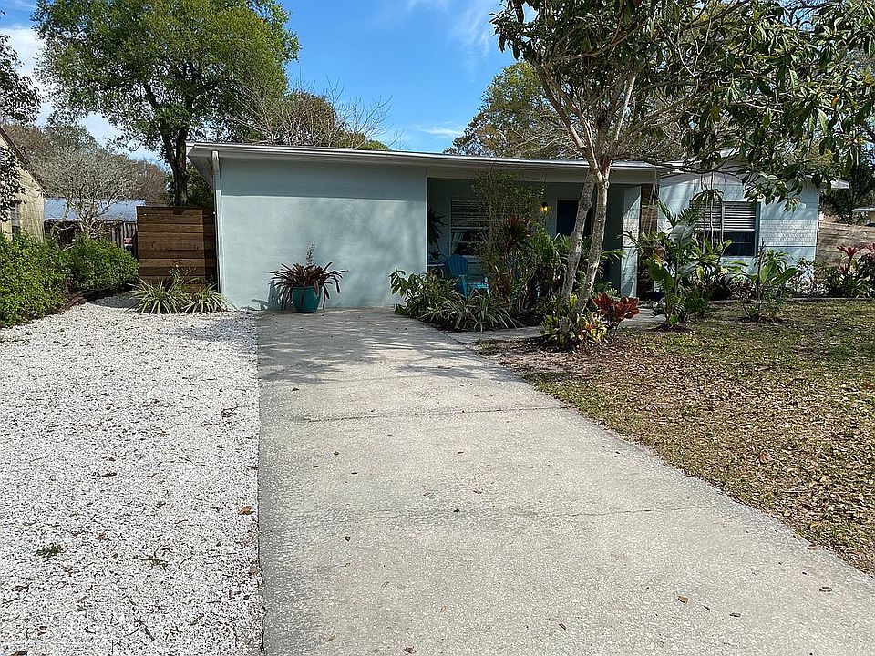 2nd image of 2121 Carroll Pl