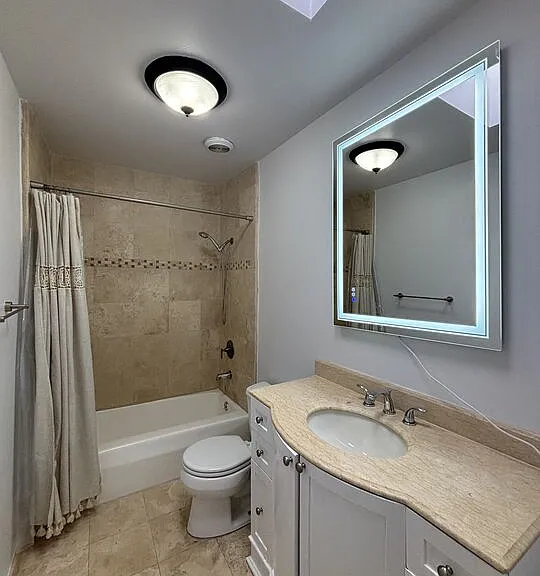 1327 Stanford St #6 — Photo 5
