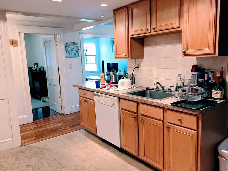 223 Summer St #3 — Photo 4