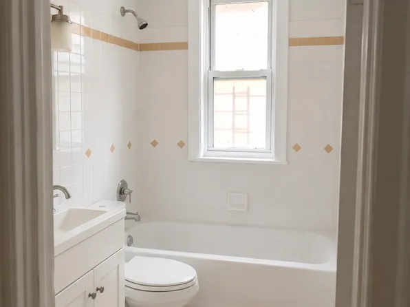 (undisclosed Address), Bronx, NY 10466