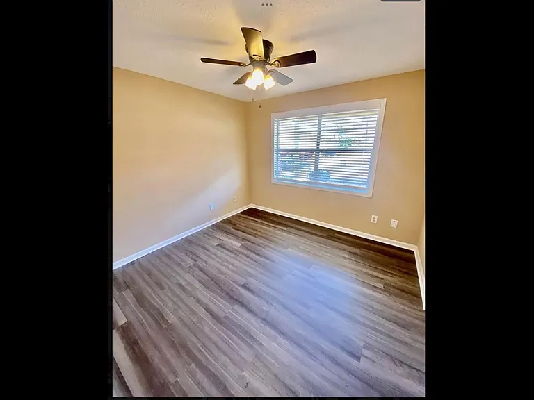 6112 Potomac Cir — Photo 18