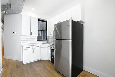 Rented by Arwell Realty