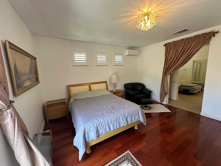 13657 Woodlands St — Photo 3