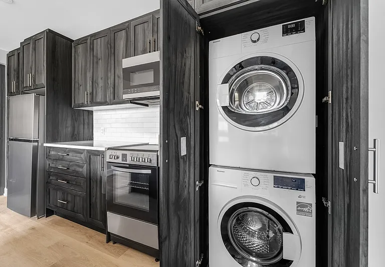 658 Somerset St W #101 — Photo 18