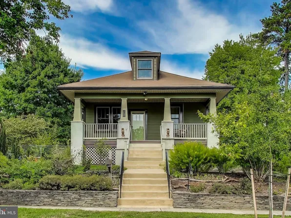 2400 Valley Way, Landover, MD 20785