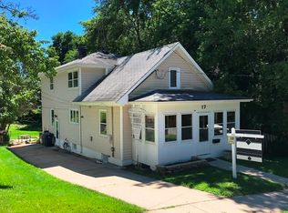 17 Lovell St, Elgin, IL 60120