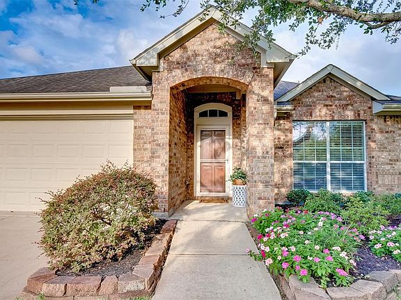 3rd image of 23251 Dewflower Dr