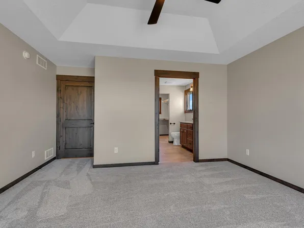 1900 Sandstone Loop S, Sartell, MN 56377