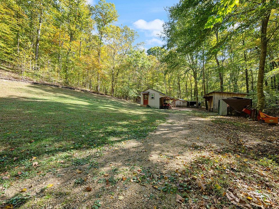 10th image of 5700 Leipers Creek Rd