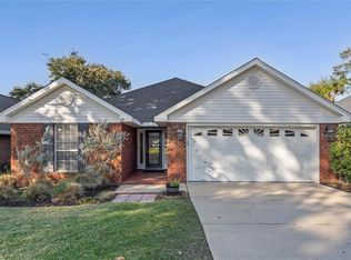 219 Spring Lake Dr, Fairhope, AL 36532