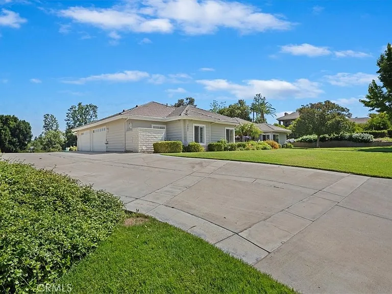 1507 Weston Way — Photo 3