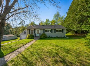 101 Manns Hill Rd, Littleton, NH 03561