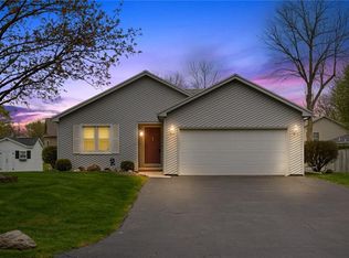 97 Dawson St, Rochester, NY 14606