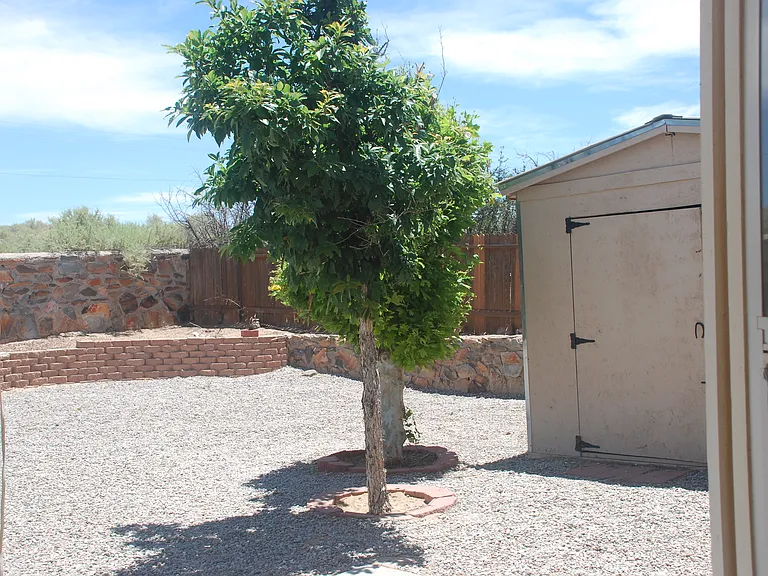 10 Juniper Ave — Photo 15