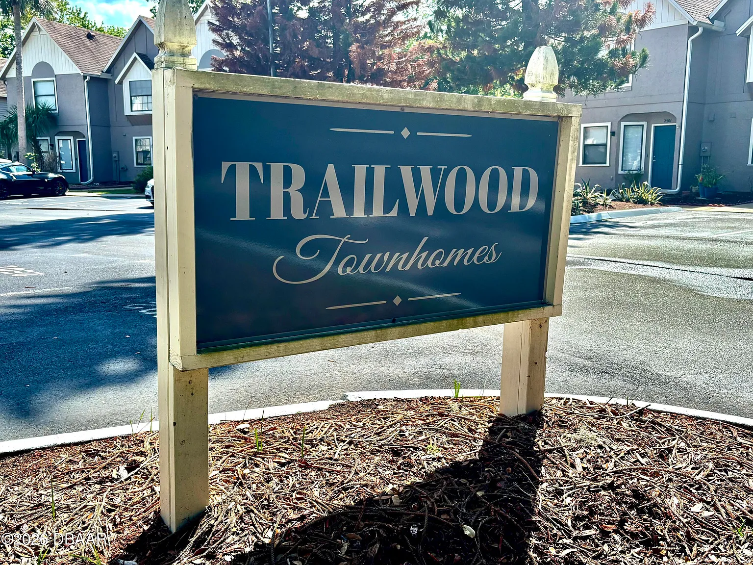2 bed, 2.5 bath, 1254 sqft, $1,795 — Photo 1