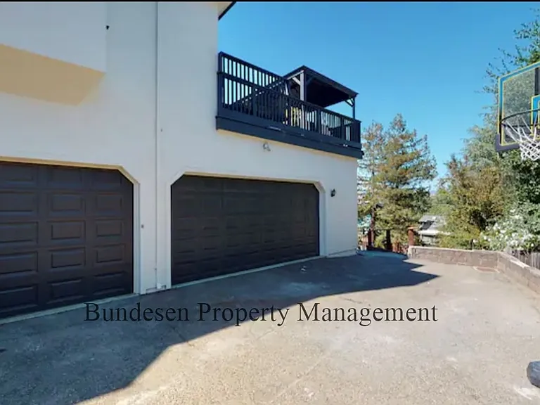 4 Lone Oak Ct — Photo 4
